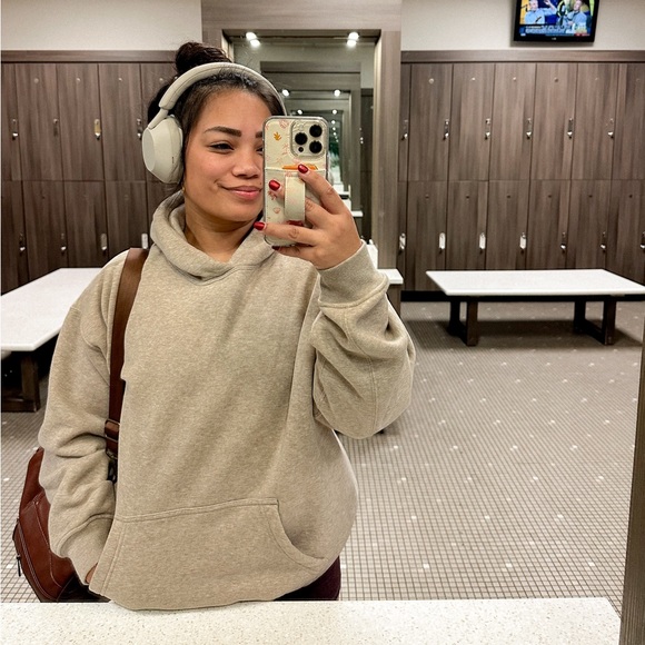 ✨ About Me ✨ - Picture 4 of 4